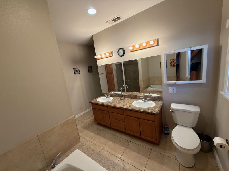 73549 Broadmoor Drive, Thousand Palms CA &mdash; photo 15 of 28